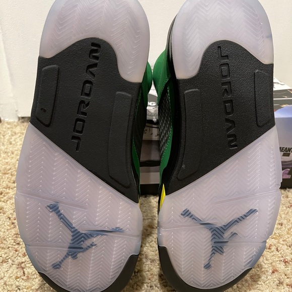 Jordan 5 Retro SE Oregon Edition Authentic NEW - Picture 4 of 4